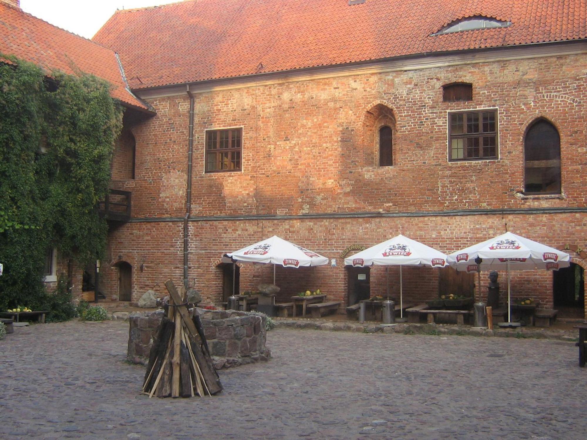 Zamek Reszel Hotel Exterior photo
